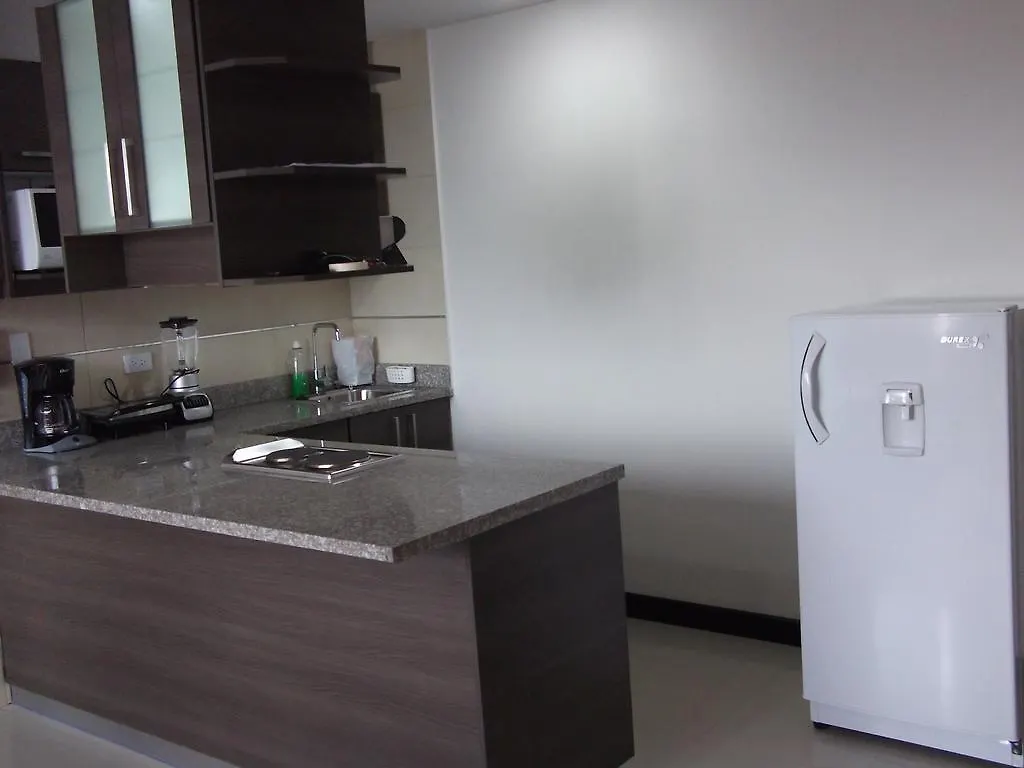 Departamentos Louvre Suites Quito Apartment