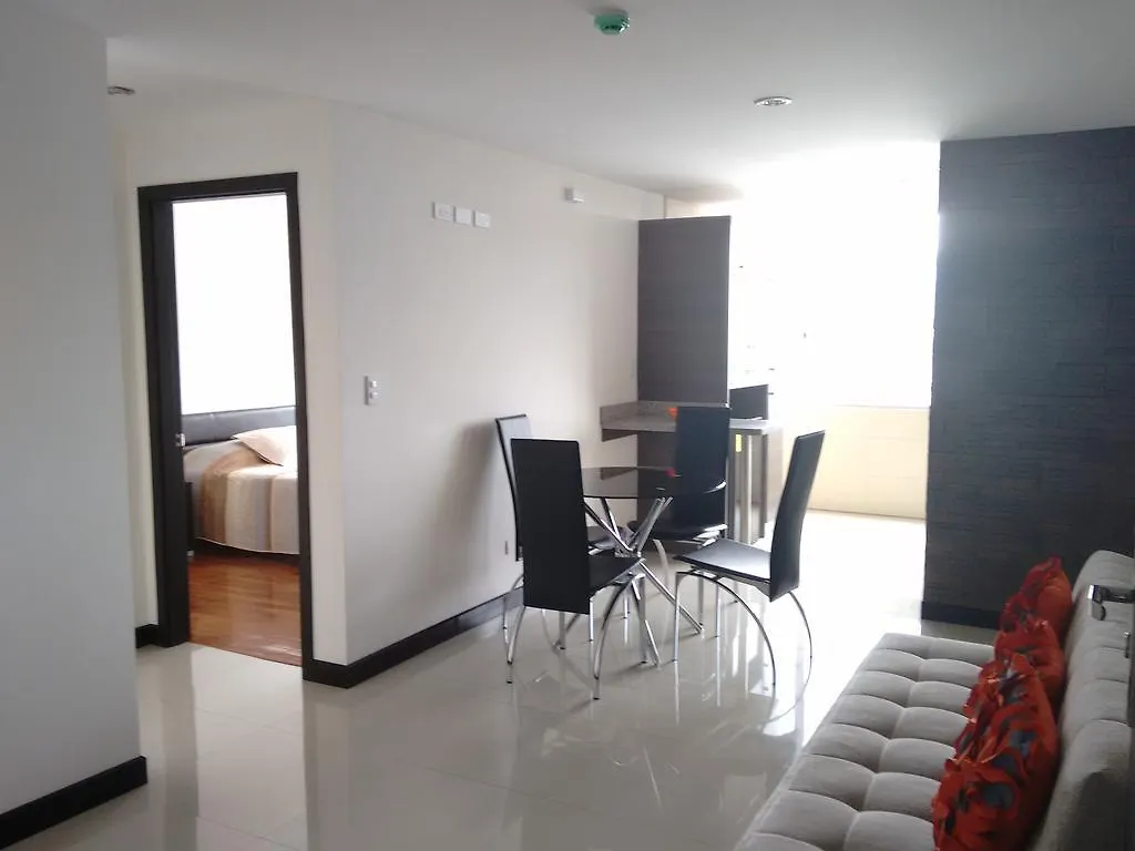Departamentos Louvre Suites Quito